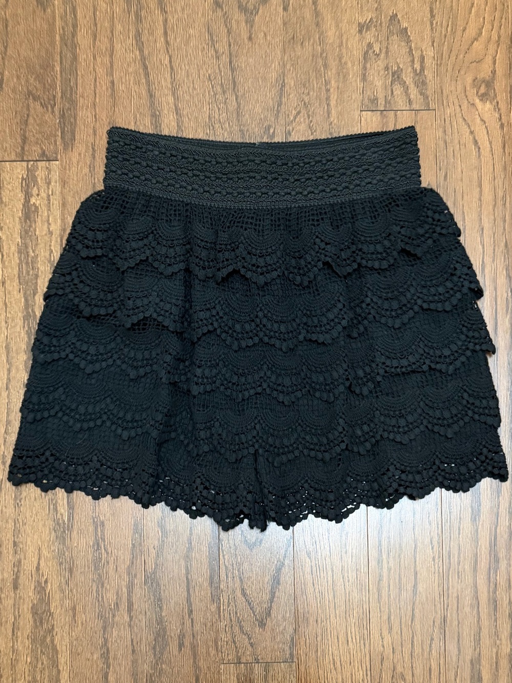 Turquoise Haven NWT Black Crochet Lace Women’s Shorts size Large